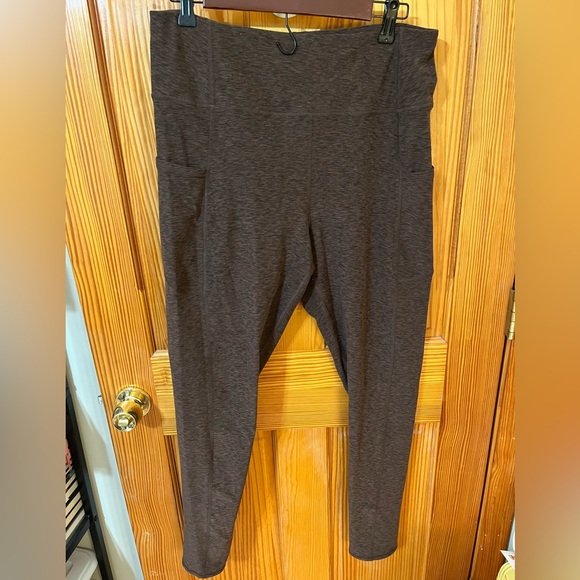 Maurice’s Super High Rise Luxe Contour Pocket Legging - Picture 2 of 6